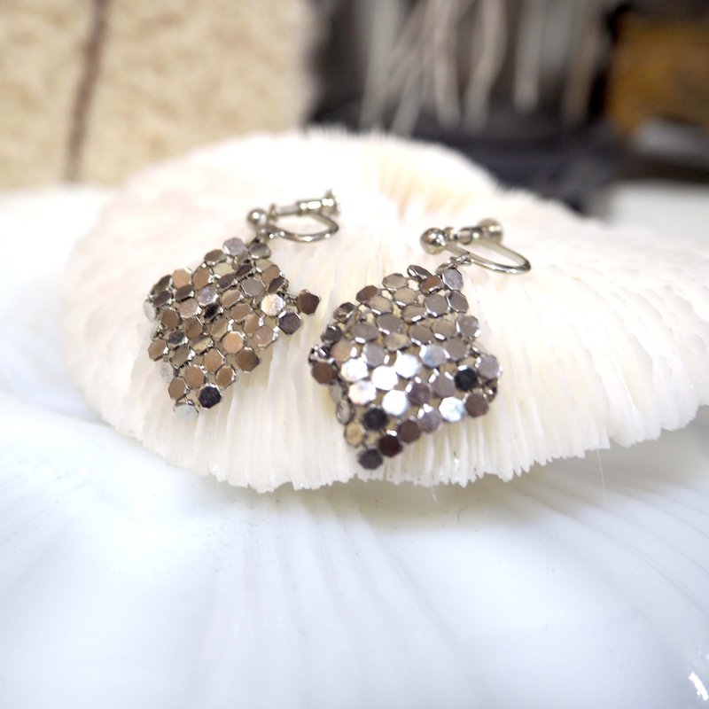 镀银工艺编织布夹式耳环耳夹 贵妇人淑女 日本高级二手古珠宝首饰 - 耳环/耳夹 - 其他材质 银色