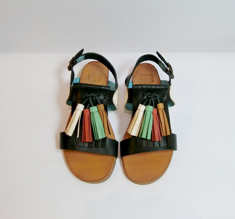 画儿#8054|| 小牛皮平底流苏凉鞋 我最摇摆 砚墨黑   || - 男女凉鞋 - 真皮 黑色