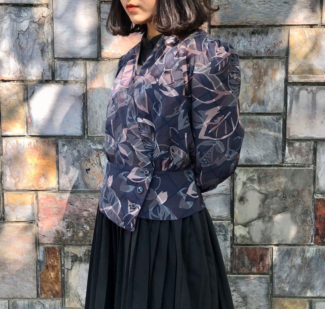 叶子图腾典雅配色日本古着衬衫不买不行 - 女装衬衫 - 棉 