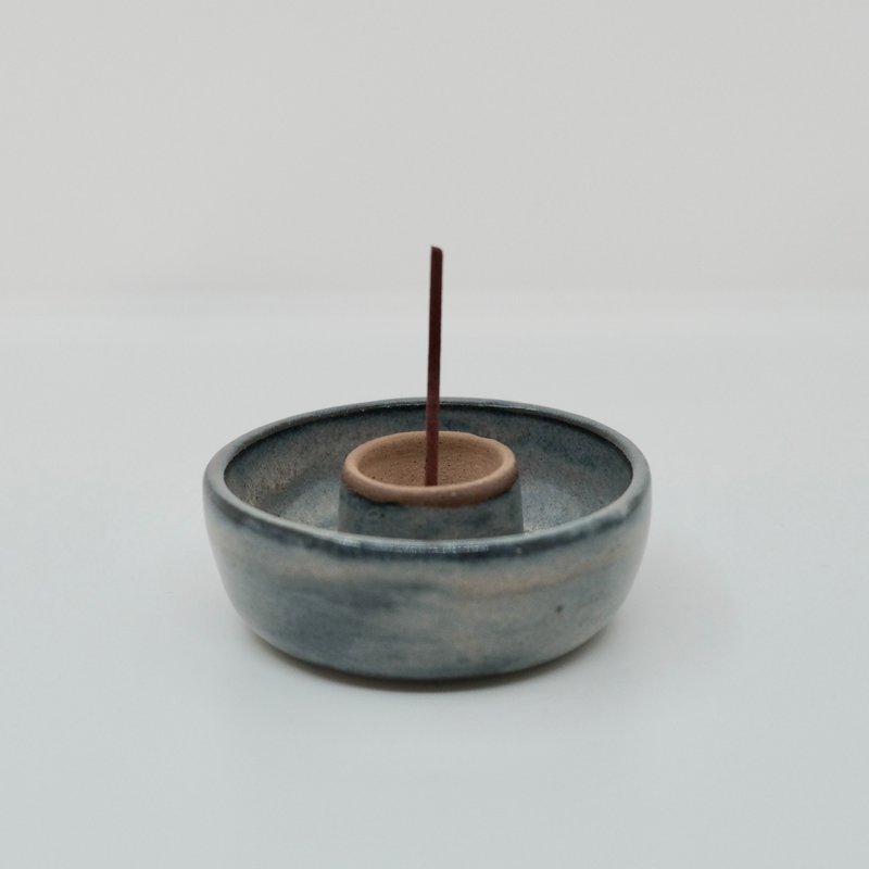 粉红蓝圣木线香碟 - 香薰/精油/线香 - 陶 蓝色