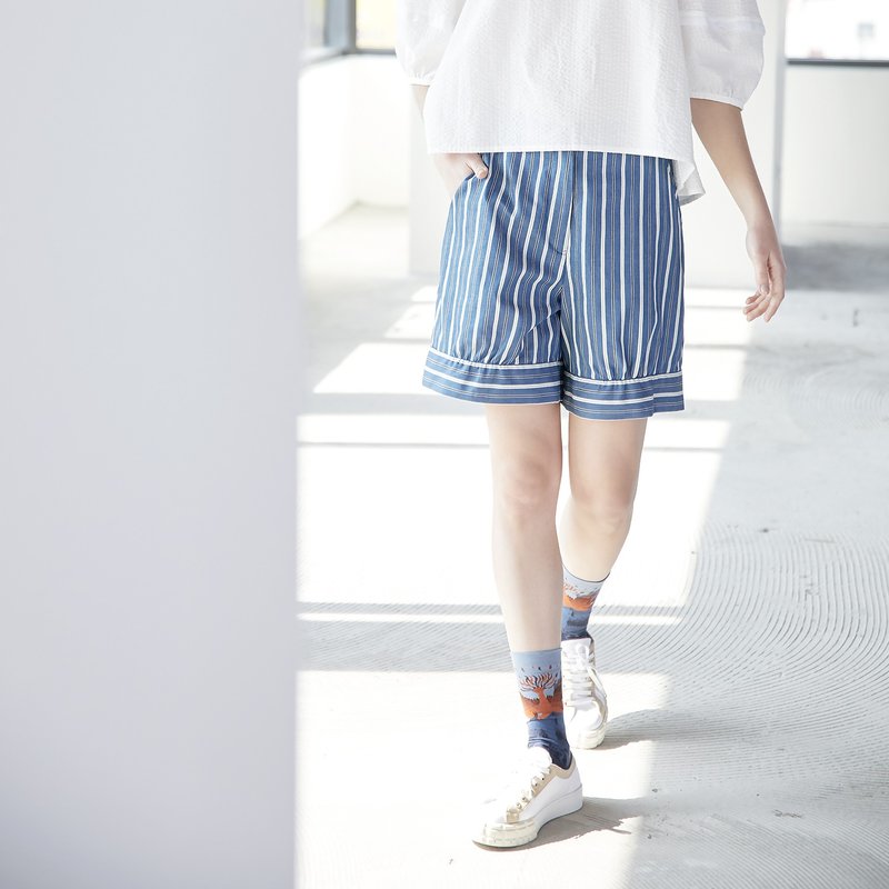 序列配色条纹口袋休闲短裤 - 女装短裤 - 棉．麻 蓝色
