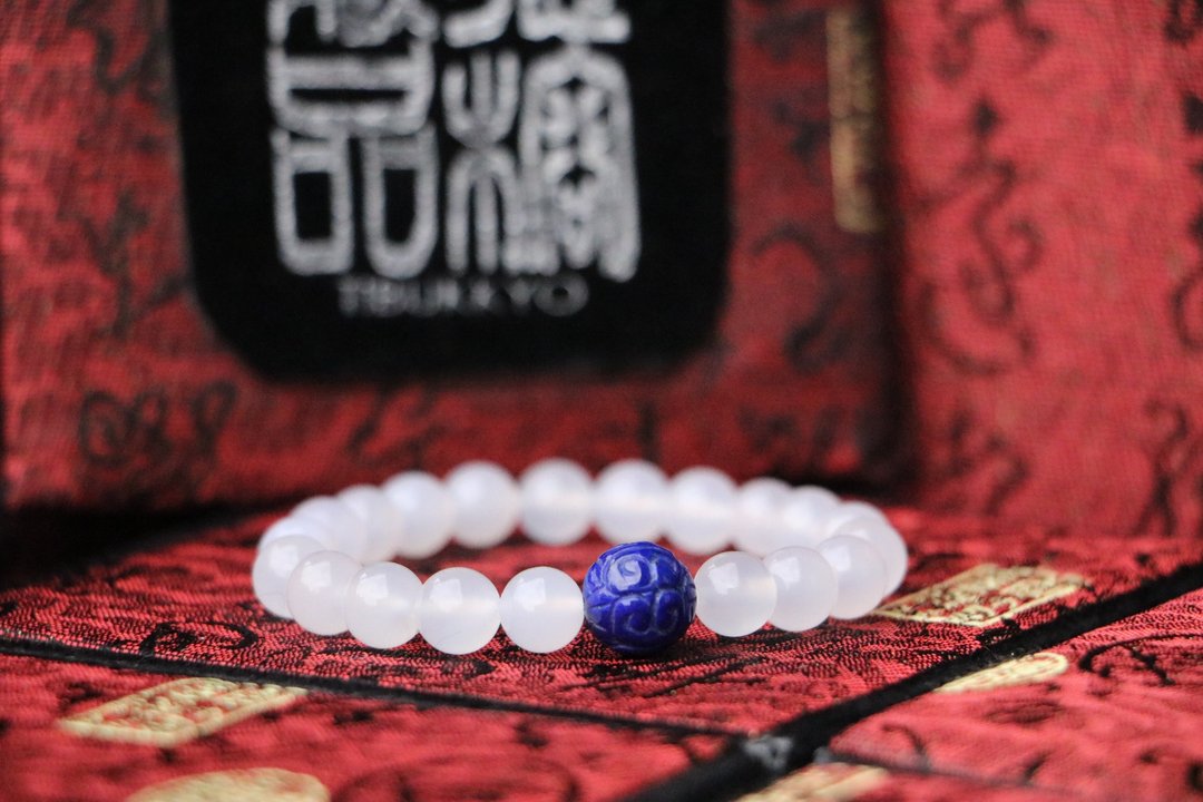 原矿白玛瑙手珠 8mm 回纹青金石隔珠 手链 定制化设计 饰品 DIY - 手链/手环 - 玉石 