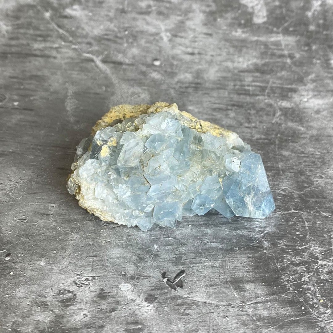 水晶簇- 天青石原矿  办公室疗愈微景观 设备摆饰 一物一图 - 摆饰 - 宝石 蓝色