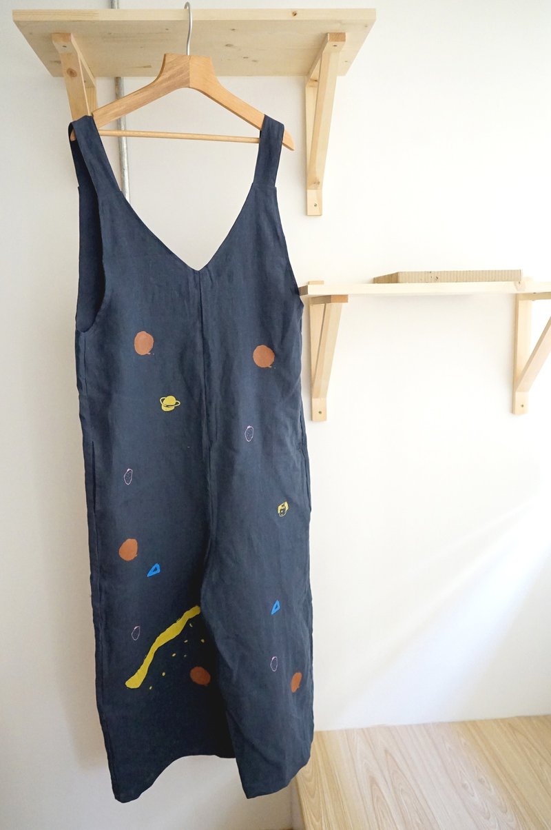 再版制作 星球、小狗 / 圆点点手工印花亚麻口袋连身吊带宽裤 - 背带裤/连体裤 - 棉．麻 蓝色