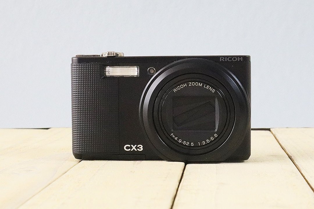 [工作产品] RICOH CX3 轻巧型数位相机 S/N 20187311 - 相机 - 其他金属 黑色