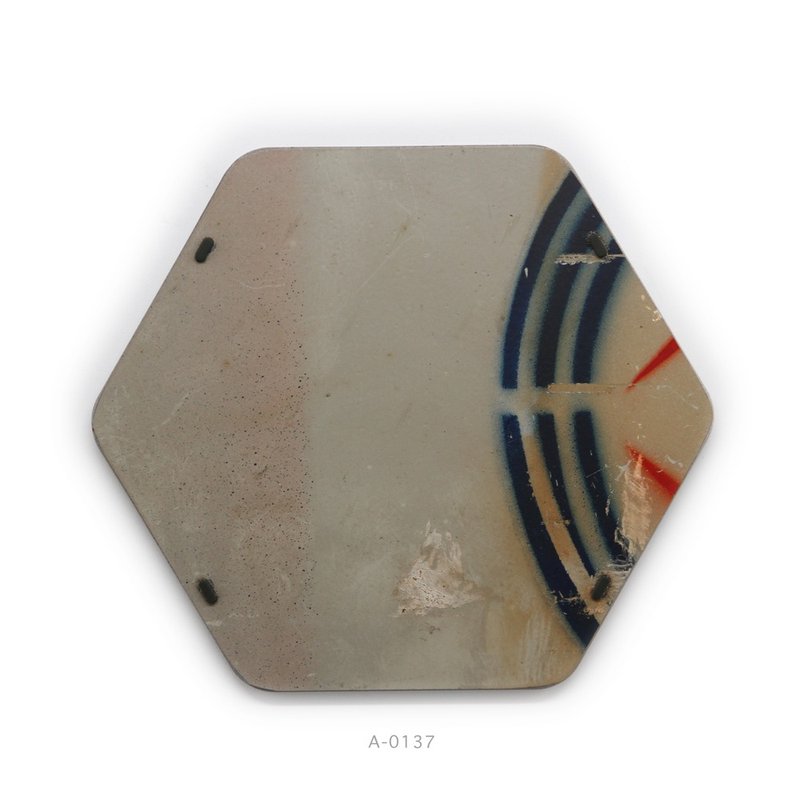 台电热垫【台电LOGO】A-0137 退役变电箱再制计划 - 餐垫/桌巾 - 其他金属 灰色