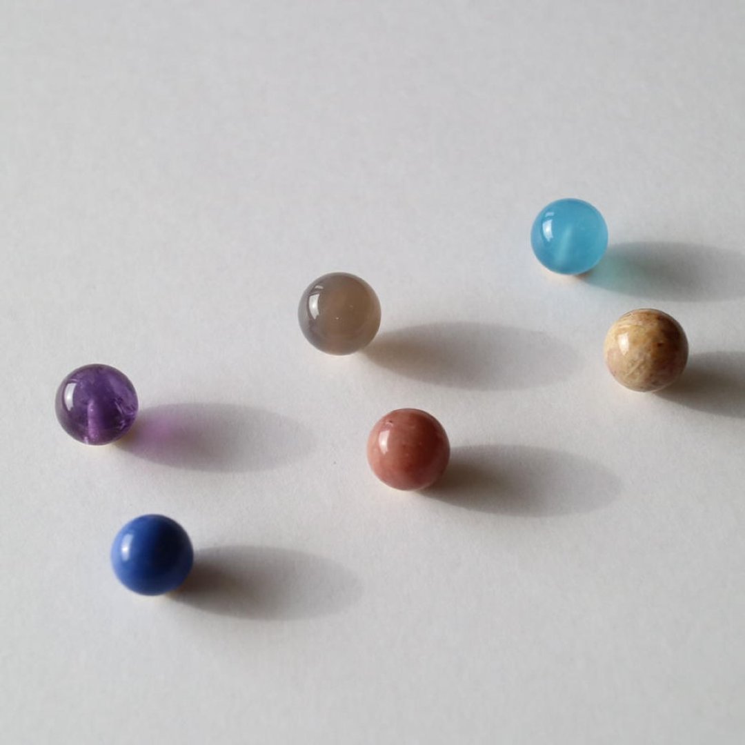 maru earring new color - 耳环/耳夹 - 石头 