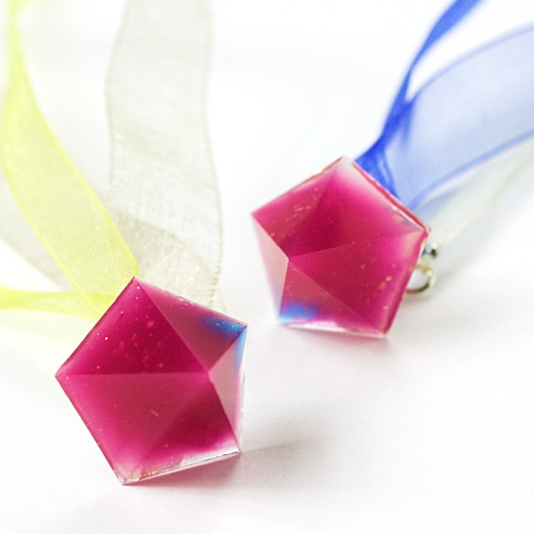 Pentagon Thermo ribbon earrings (ing Rotch film) - 耳环/耳夹 - 其他材质 粉红色