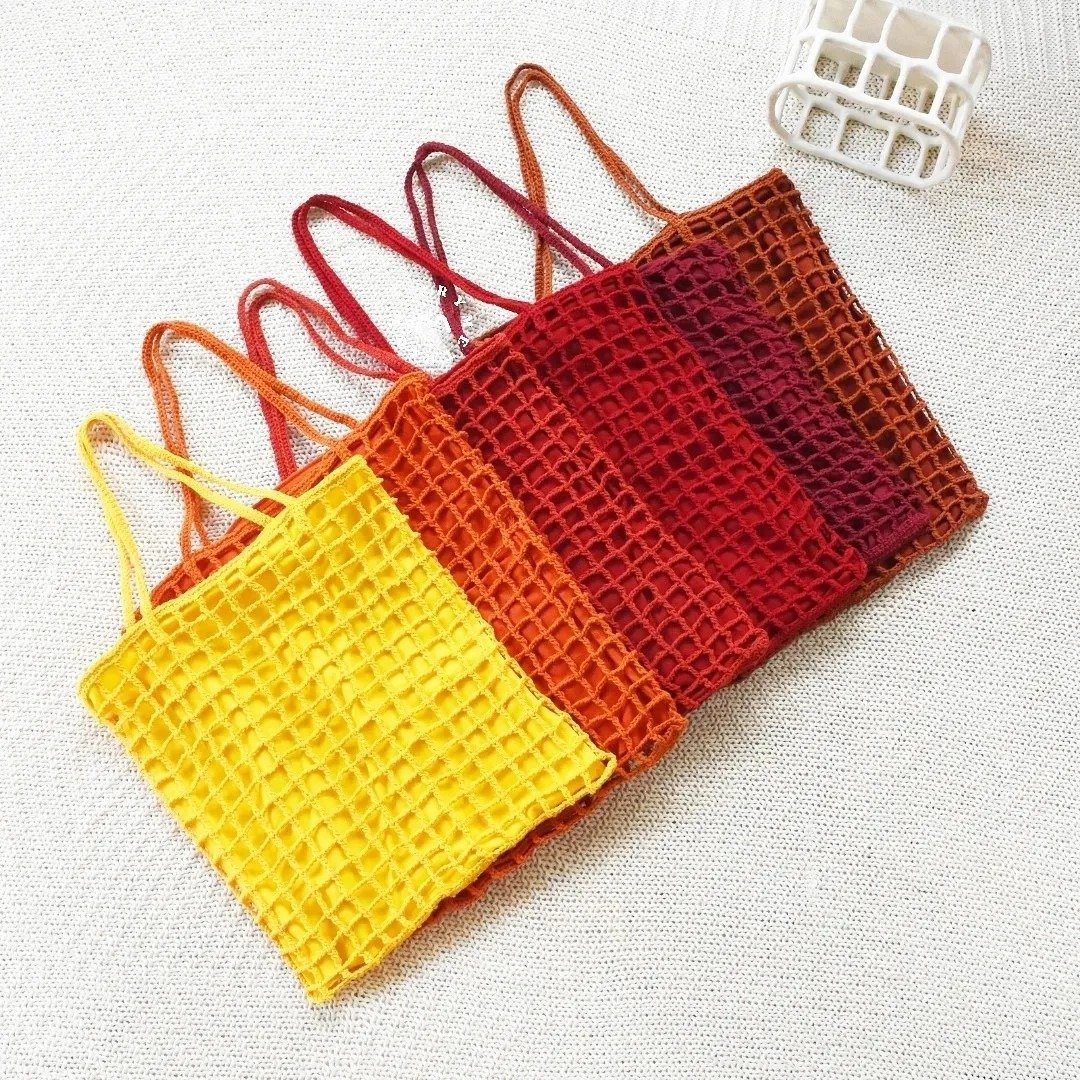 Grid Red tone linna crochet tote bag - 手提包/手提袋 - 棉 红色