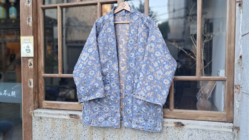 AMIN'S SHINY WORLD 丹宁金线满版条纹提花 KIMONO - 女装休闲/机能外套 - 棉．麻 多色