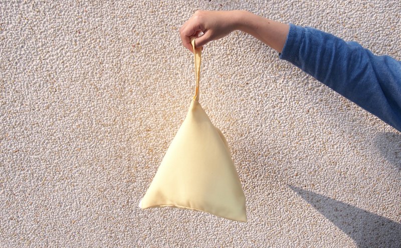 鹅黄 少女 x 格子 几何 三角 化妆包/钱包 (M) - 化妆包/杂物包 - 棉．麻 黄色