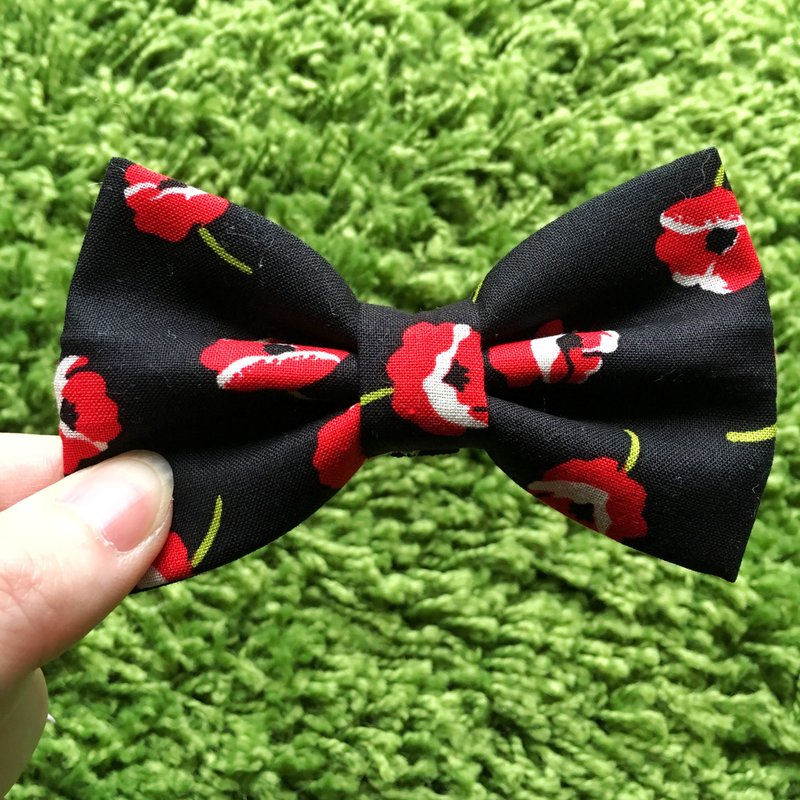 罂粟花宠物煲呔颈圈- 手作猫咪狗狗领结项圈 - 黑红色花花 - 项圈/牵绳 - 棉．麻 黑色