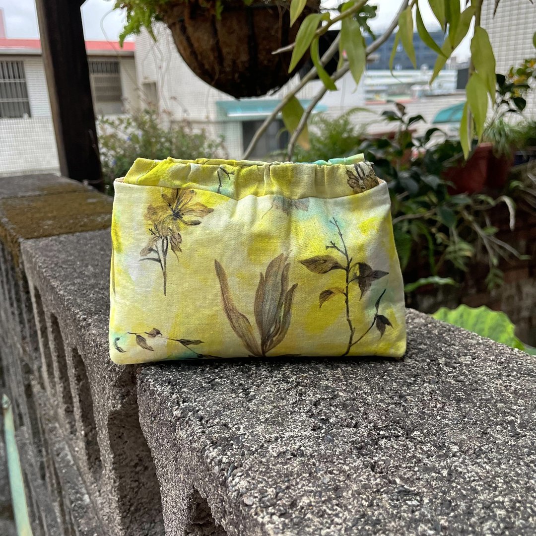【 纯手作】 秋意正浓弹片口金包 化妆包 钱包 收纳包 日本设计布 - 化妆包/杂物包 - 棉 蓝色