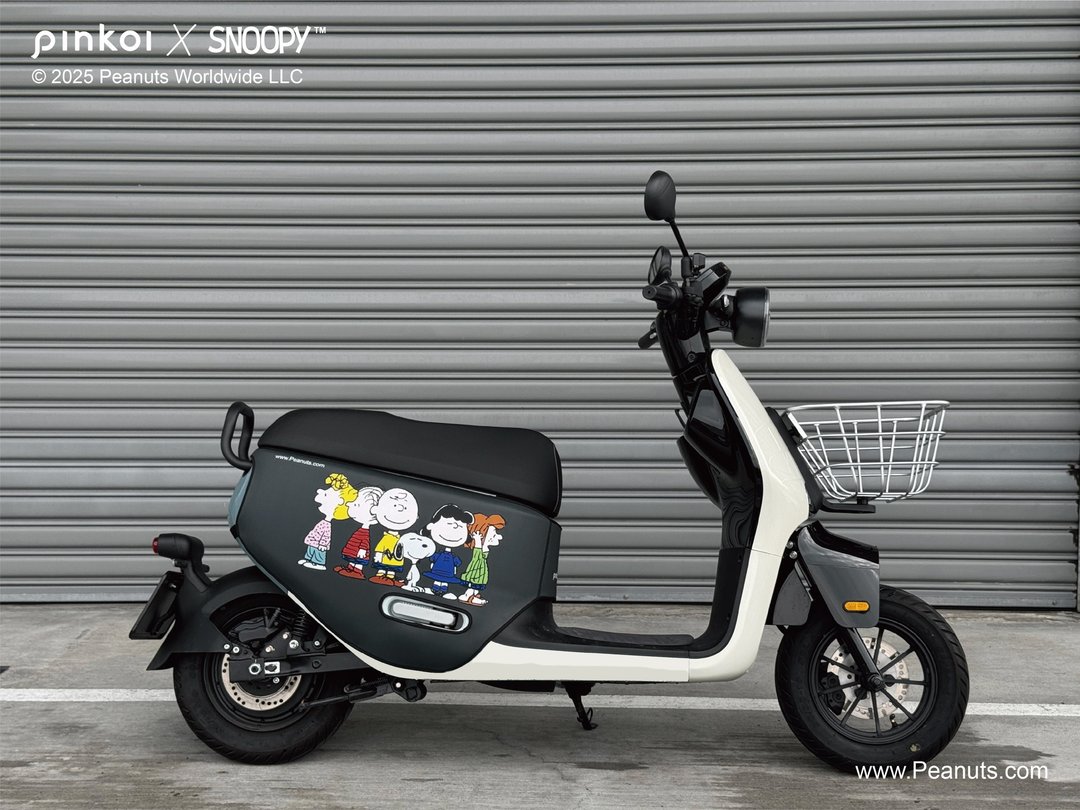 【Pinkoi x SNOOPY】Gogoro 车身造型 保护套 SNOOPY 史努比 伙伴 系列 - 其他 - 聚酯纤维 黑色