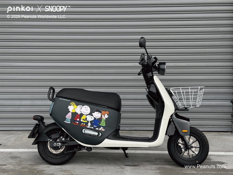 【Pinkoi x SNOOPY】Gogoro 车身造型 保护套 SNOOPY 史努比 伙伴 系列 - 其他 - 聚酯纤维 黑色