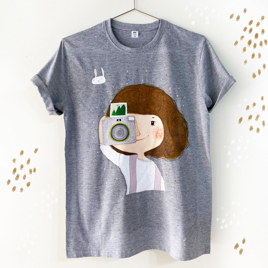 棉质短袖T-Shirt 麻灰色  Dolly(朵力) 收集眼中的世界 - 女装 T 恤 - 棉．麻 灰色