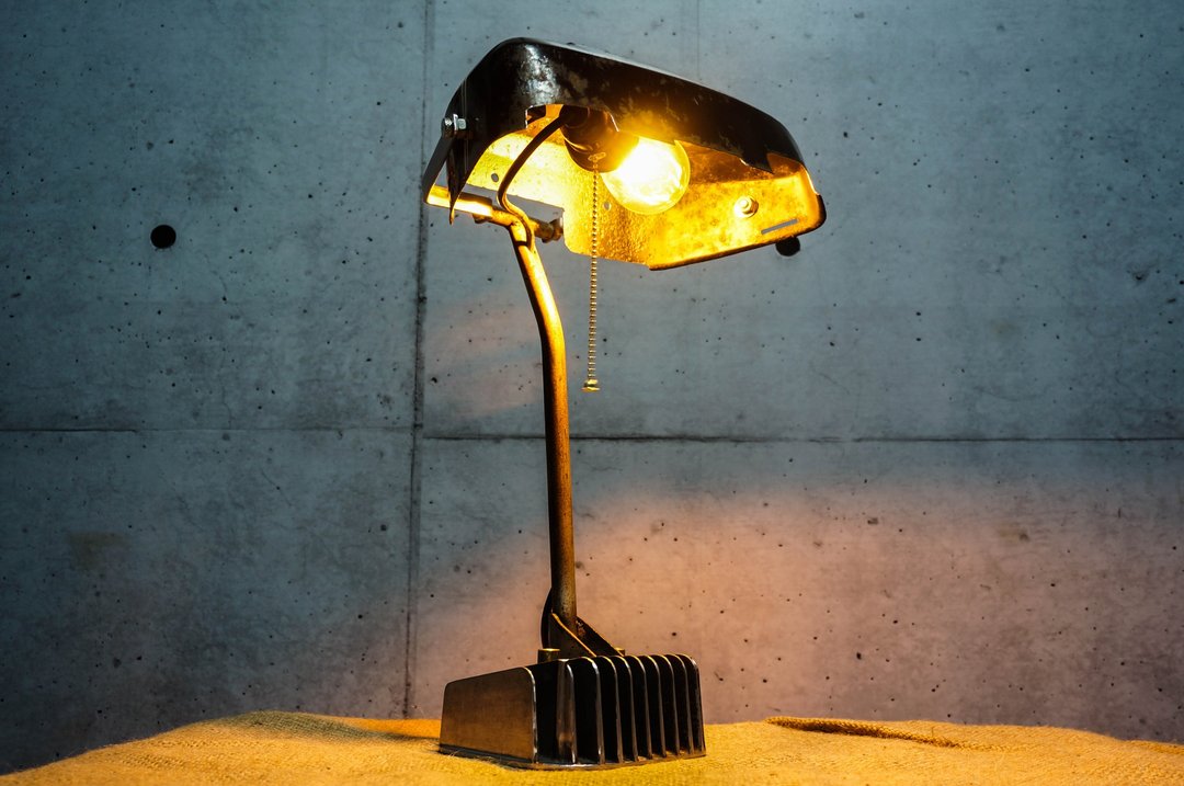 Reassemble lamp 废五金拼装桌灯 - 灯具/灯饰 - 其他金属 银色