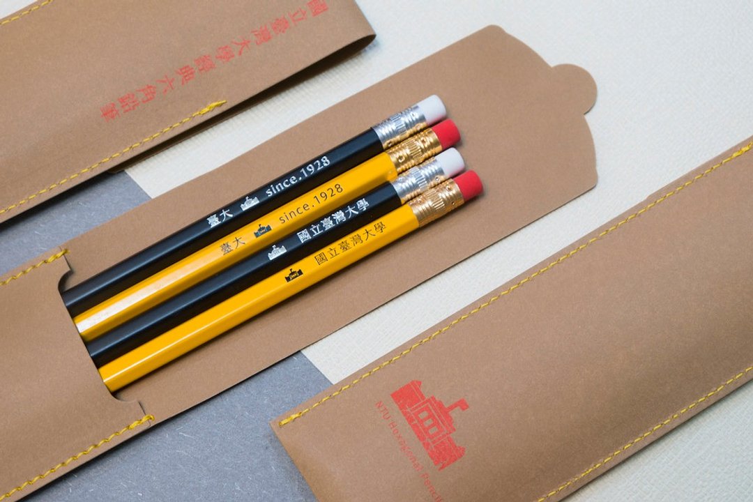NTU 经典六角铅笔黄笔袋组-中文款 - 其他书写用品 - 木头 