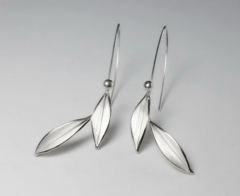 舞叶系列│二叶纯银耳环 | | Silver. Handmade - 耳环/耳夹 - 纯银 银色