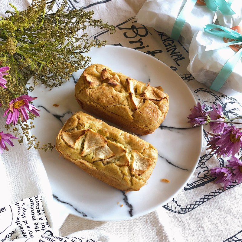 毛孩系列 • 专为狗狗设计的小点心 羊奶苹果鸡肉米粉蛋糕4块一组 - 蛋糕/甜点 - 新鲜食材 金色