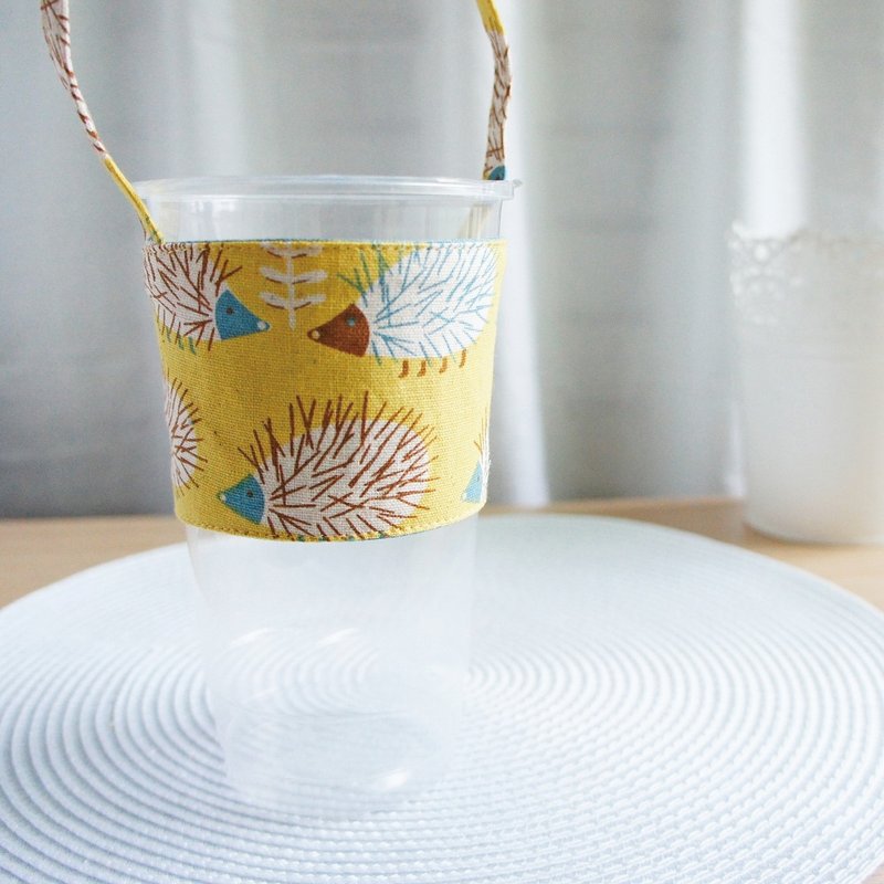 Lovely刺猬大冷饮料杯袋·提袋、环保杯套、饮料杯套【黄底】 - 随行杯提袋/水壶袋 - 棉．麻 黄色
