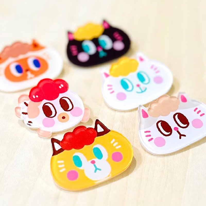 Kingnekosan 迷你 mini 压克力造型别针 - 胸针 - 塑料 多色