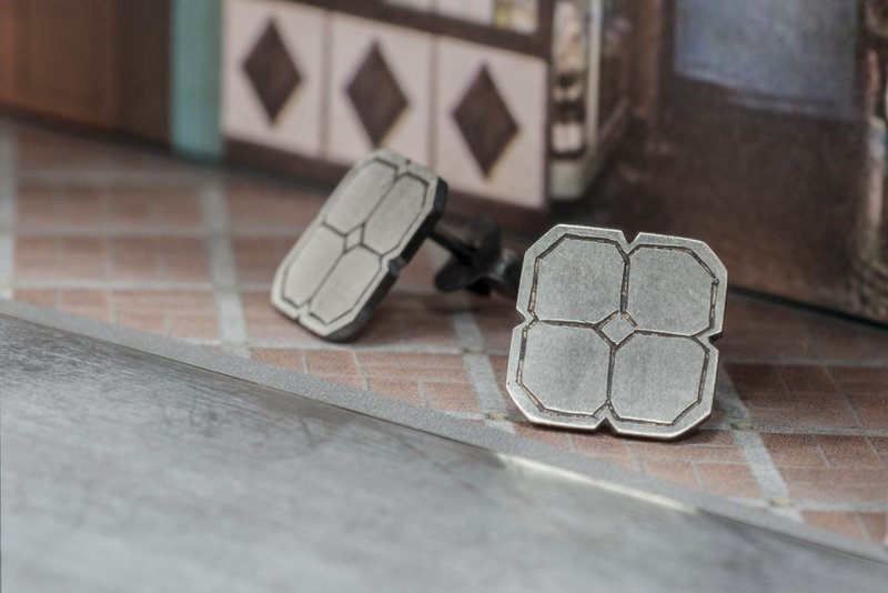 原本是红砖色 耳环 - 耳环/耳夹 - 其他金属 灰色