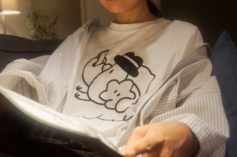 Our time _ 短袖上衣联名款 (Pinkoi x Line x Viewfinder) - 女装上衣 - 棉．麻 白色