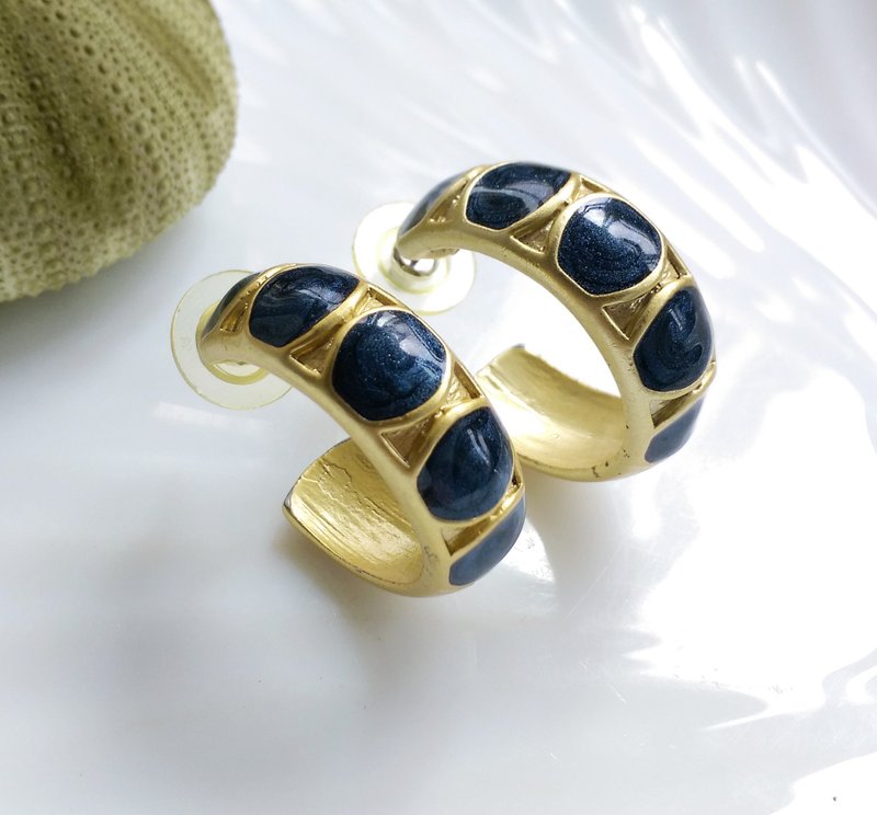 Vintage Jewelry 西洋古董饰品 哑光C圈 个性 针式耳环 - 耳环/耳夹 - 其他金属 金色