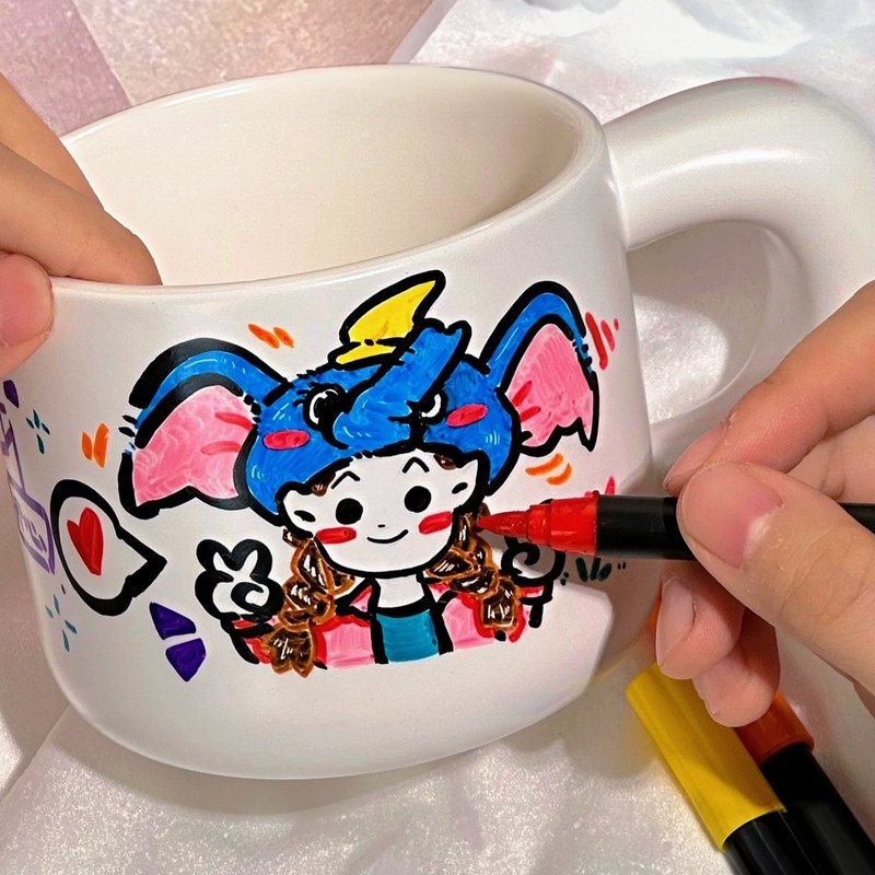 【客製化禮物】手繪Q版人像 馬克杯 情侶對杯 盤子套裝 生日禮物 - 咖啡杯/马克杯 - 陶 