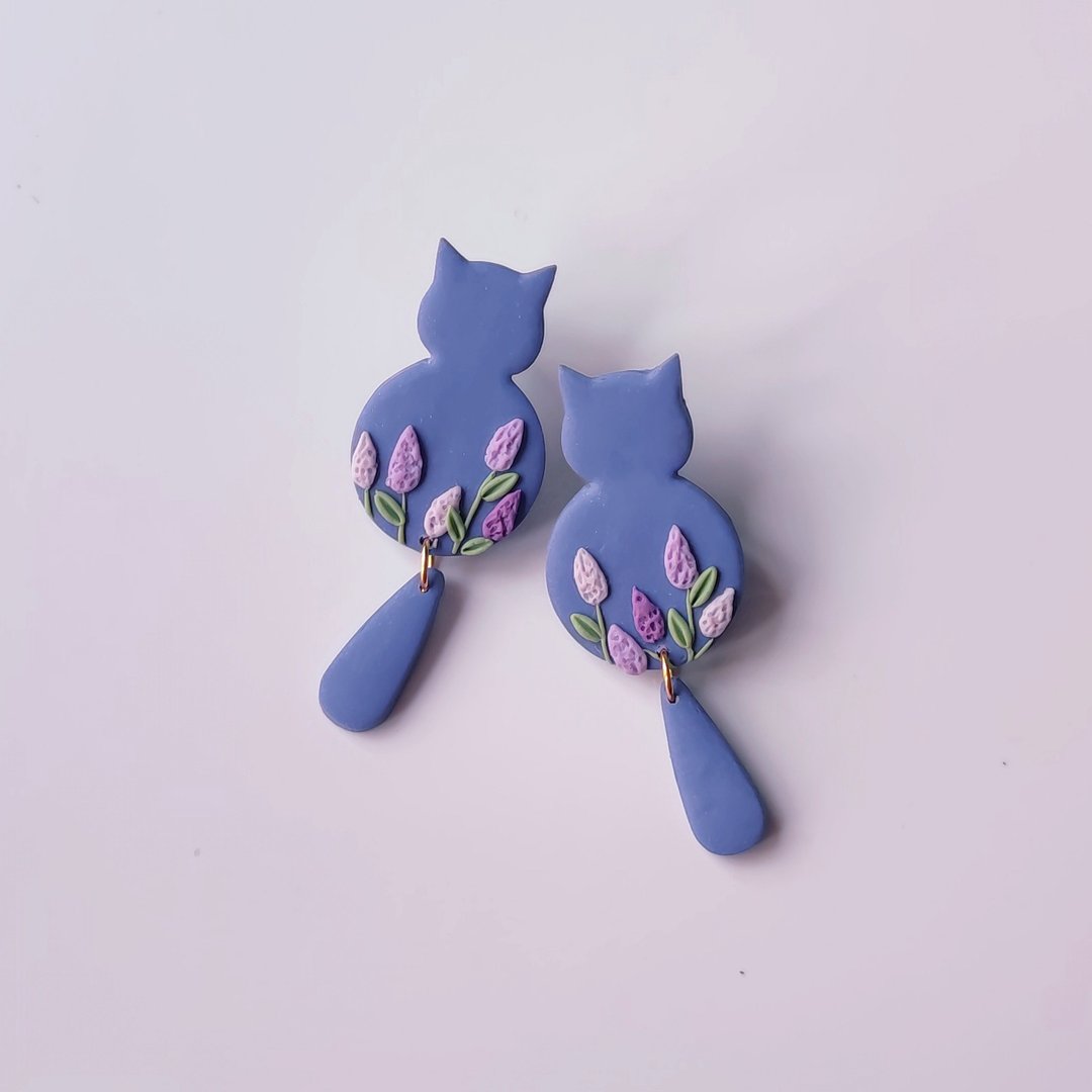 bi kitty//小猫咪薰衣草手工软陶大耳环 - 耳环/耳夹 - 粘土 紫色