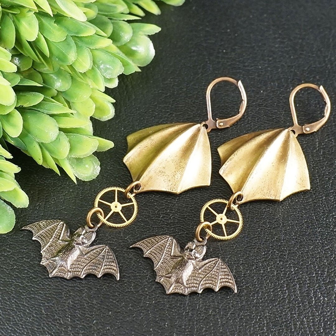 Brass Bat Wings Earrings Golden Gears Large Long Steampunk Goth Earrings Jewelry - 耳环/耳夹 - 铜/黄铜 金色