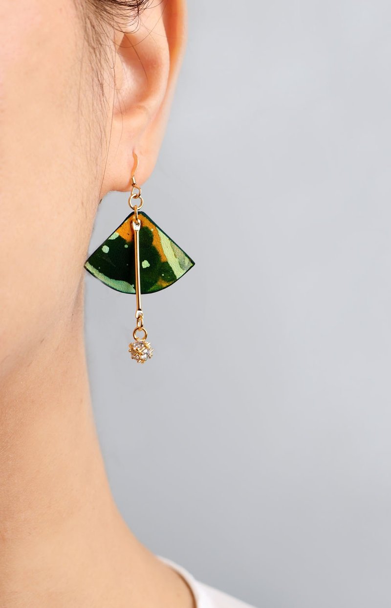 何非OPHIR HE植鞣革头层牛皮手工绘画染耳饰 爆浆思维 - 耳环/耳夹 - 真皮 