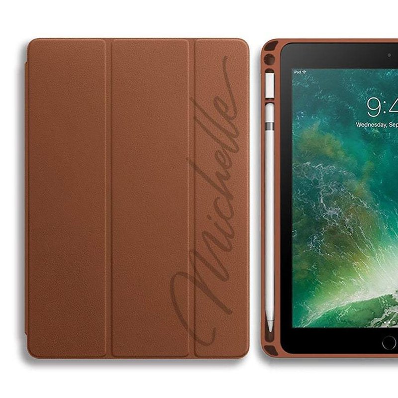 简约 iPad 保护套 带 Apple pencil 笔槽 定制名字 - 平板/电脑保护壳 - 人造皮革 咖啡色