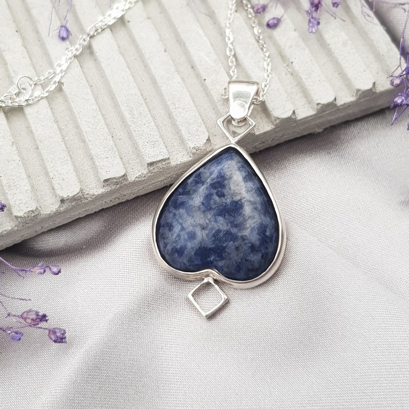 【黑桃苏打】手工品 925纯银 苏打石 黑桃A 扑克 项链 - 项链 - 其他金属 银色