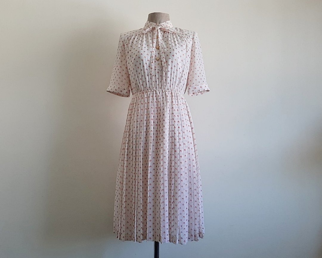 复古 80 年代 白色字母印花洋装 雪纺 领结 短袖 oversize L - 洋装/连衣裙 - 聚酯纤维 白色