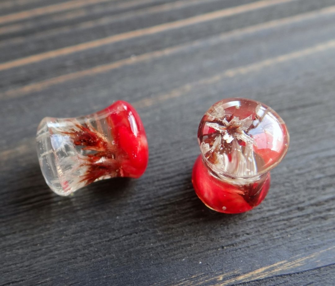 Coral Stone plugs earrings 0g 00g ear gauges Floral - 耳环/耳夹 - 石头 红色