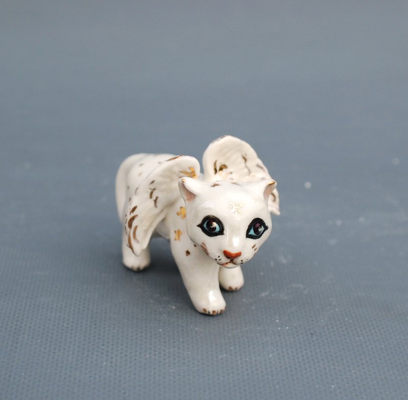 Kitten statuette Cat Angel Porcelain figurine Winged kitten Small figurine - 摆饰 - 瓷 白色