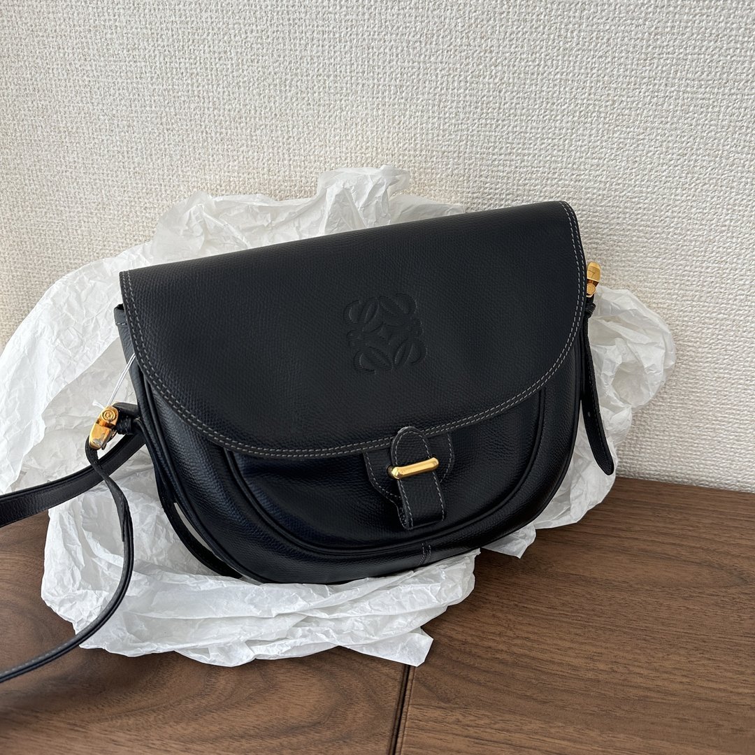LOEWE 罗意威 Half Moon 小型斜背包 - 侧背包/斜挎包 - 真皮 黑色