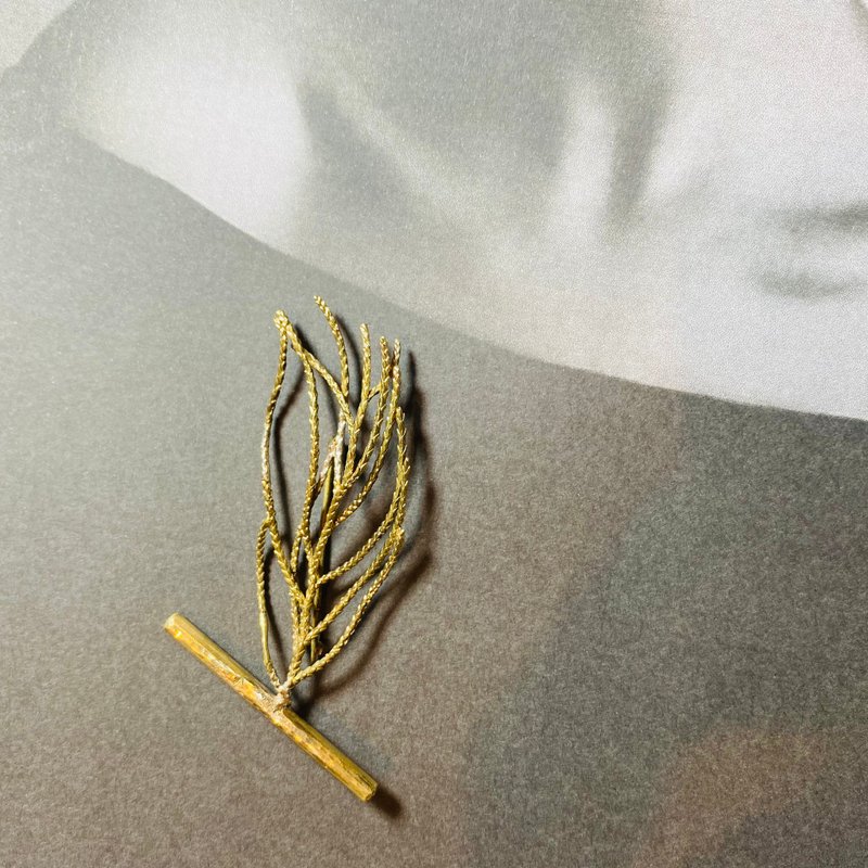 植造_黄铜别针 - 胸针 - 铜/黄铜 金色