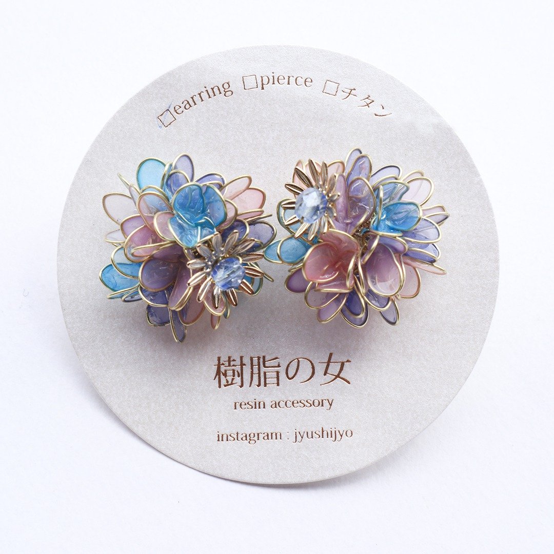 Hydrangea flower earrings pink and blue - 耳环/耳夹 - 其他材质 粉红色