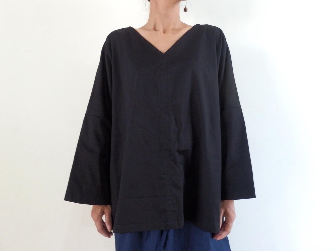 Cotto satin's simple tops [black] - 女装上衣 - 棉 黑色