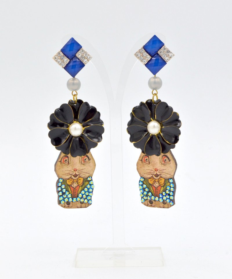 TIMBEE LO 黑色菊花头饰兔子耳环 木片制作 雷射切割 复古风格 - 耳环/耳夹 - 其他材质 黑色