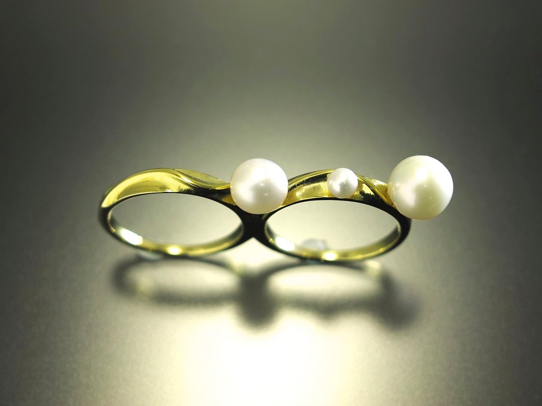 Japan Quality | Double Finger Knuckle Ring Mermaid Brass × Pearl - 戒指 - 其他金属 金色