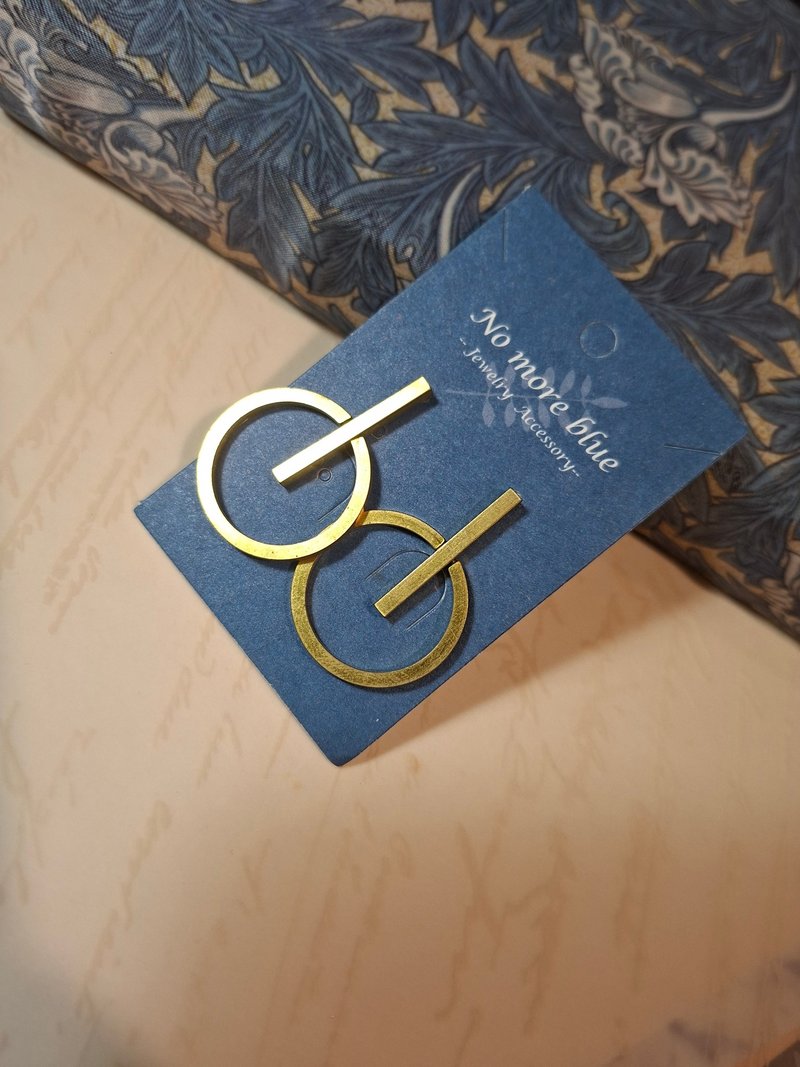 蝴蝶冰晶古金耳环 - 耳环/耳夹 - 其他金属 金色