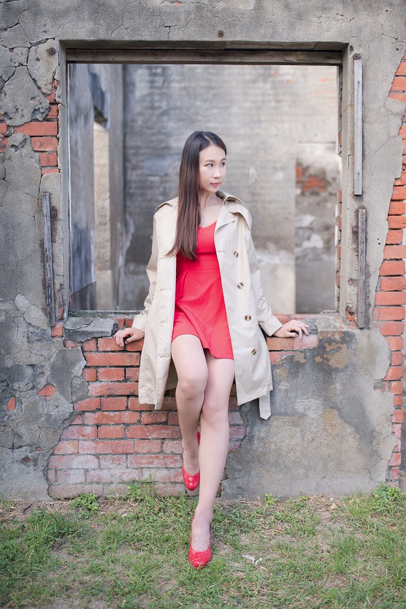 Unni帥氣英倫防水风衣 雨衣  raincoat  雨风衣 防风 防拨水 遮曬 - 女装休闲/机能外套 - 防水材质 卡其色