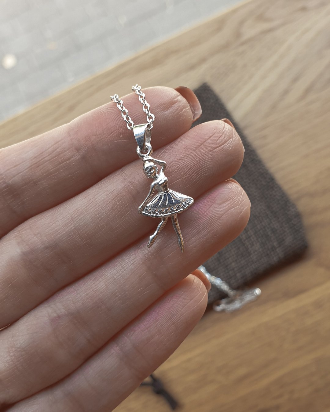 Ballerina Pendant Necklace, 925 Silver, gift for a dancer, Christmas gift - 项链 - 纯银 银色