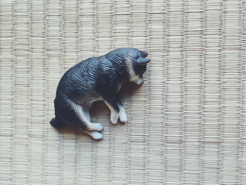 柴犬君 Shiba Inu 动物筷架 / 笔架 / 办公室疗愈小物 / 黑柴 - 摆饰 - 塑料 黑色