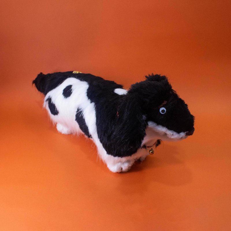 圣诞礼物【长狗DooooooG 】乳牛腊肠玩偶/腊肠狗/腊肠 - 玩偶/公仔 - 棉．麻 