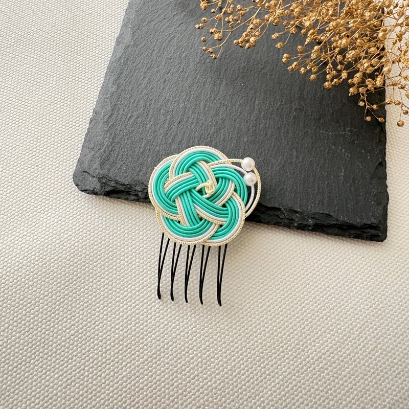 水引 / 翡翠绿 / 梅结小发梳 / 珍珠点缀清新脱俗 - 发饰 - 丝．绢 绿色